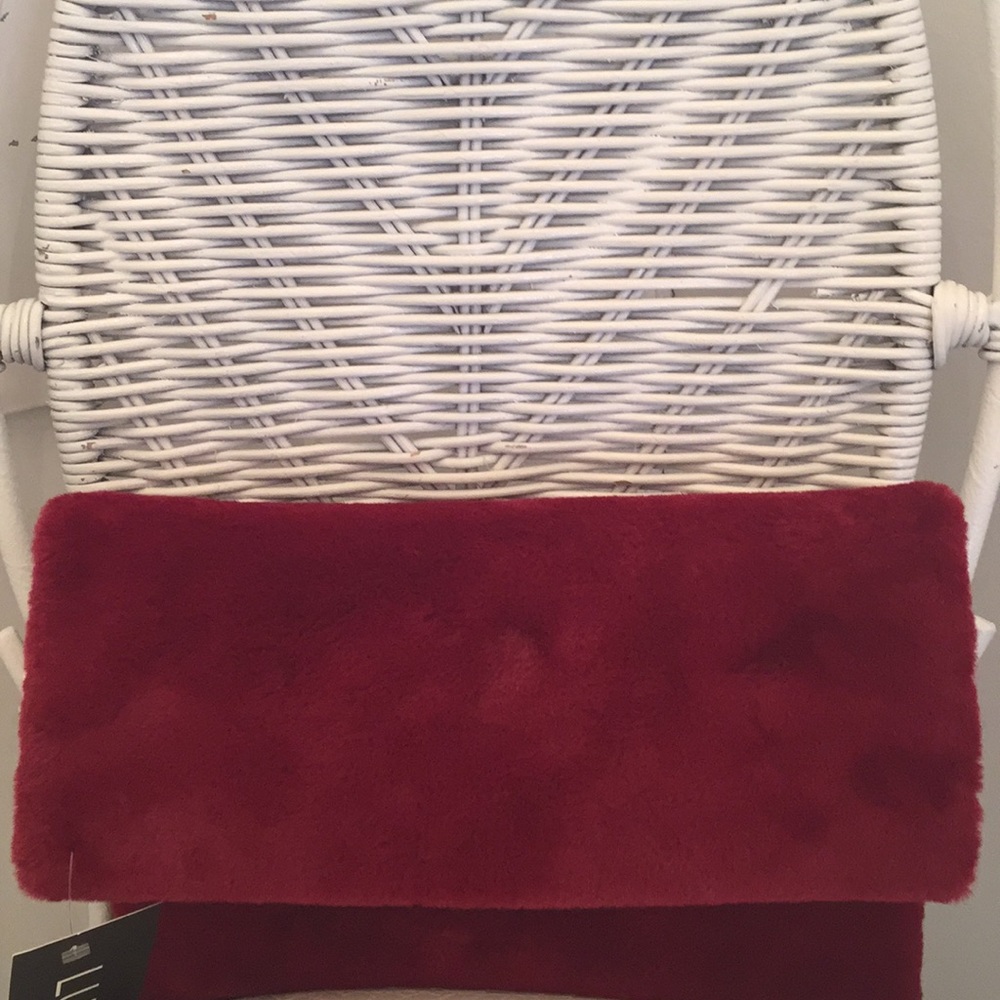 NWT faux fur red clutch or come w/chain crossbody